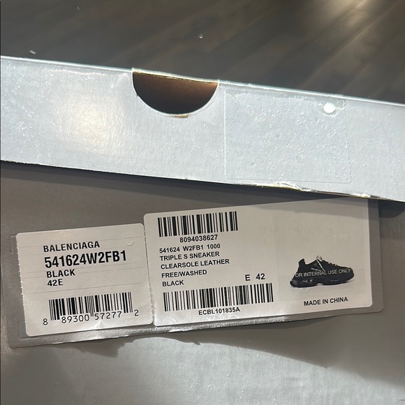 Balenciaga Triple S Sneaker - Picture 9 of 11